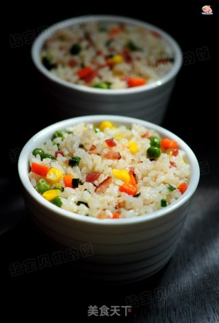 沙拉酱培根炒饭