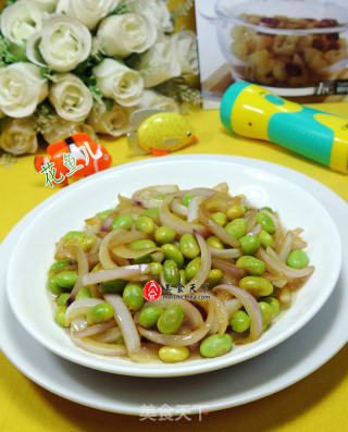洋葱炒毛豆的做法