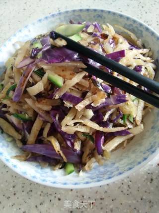 紫色系列五颜六色~蔬菜炒饼丝的做法