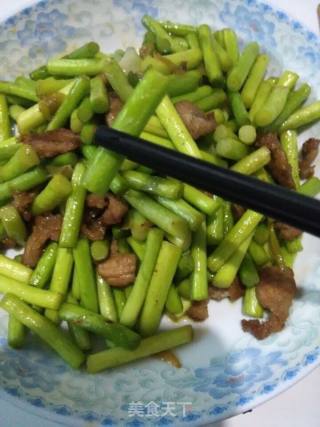 蒜薹炒肉的做法
