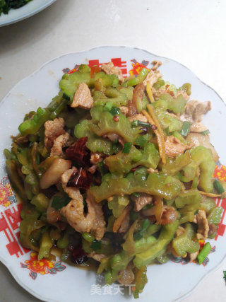 苦瓜炒肉的做法