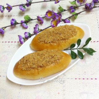 火腿肠肉松包的做法