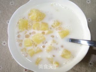 菠萝西米露的做法