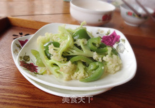青椒炒有机花菜的做法