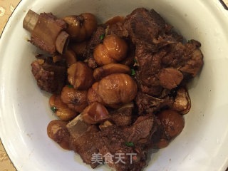 板栗炖排骨的做法