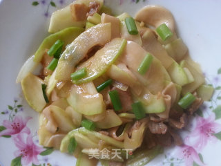 西葫芦杏鲍茹炒肉片的做法