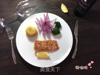 【黑椒三文鱼】的做法