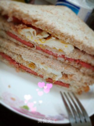 熏烤火腿肠三文治的做法