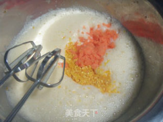 胡萝卜香橙海绵蛋糕的做法步骤：3