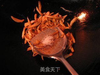 美极彩椒杏鲍菇的做法步骤：2