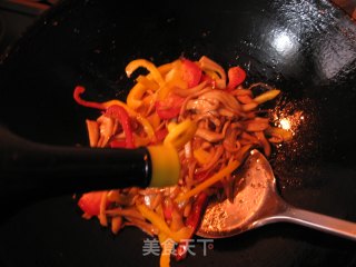 美极彩椒杏鲍菇的做法步骤：2