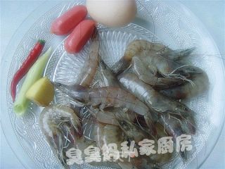 鲜虾饼的做法步骤：2