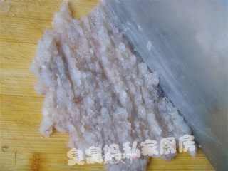 鲜虾饼的做法步骤：2