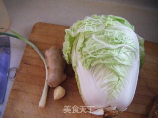 小河虾烧白菜的做法步骤：2
