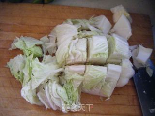 小河虾烧白菜的做法步骤：2