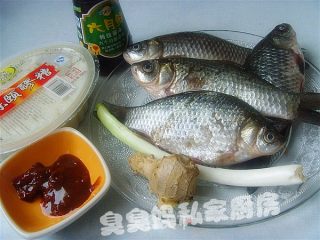 糟香豆瓣鲫鱼的做法步骤：5