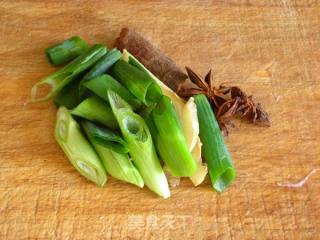 茶树菇烧五花肉的做法步骤：6