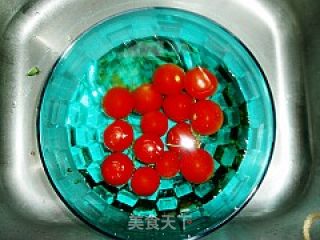 荷花西红柿的做法步骤：2
