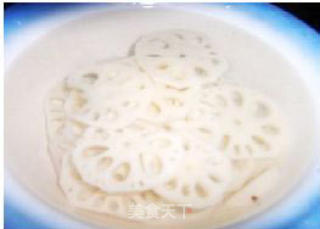 凉拌藕片的做法步骤：3