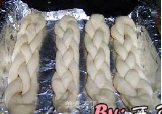 辫子小面包的做法步骤：4