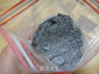 香滑的芝麻糊的做法步骤：2