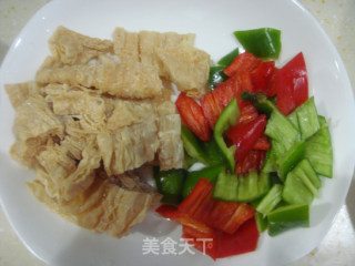 腐竹立鱼煲的做法步骤：3
