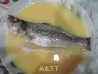 鲈鱼蒸水蛋的做法步骤：3