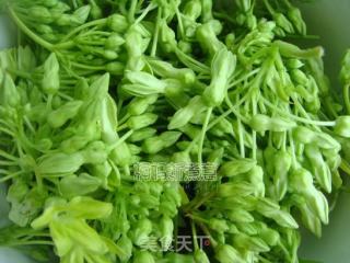 夜兰花豆腐汤的做法步骤：2