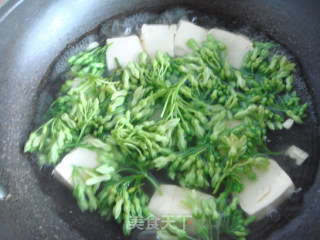 夜兰花豆腐汤的做法步骤：2