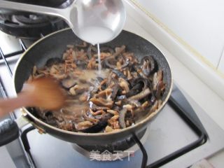 肉丝海参的做法步骤：2