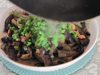 肉丝海参的做法步骤：2