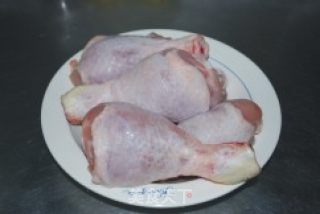 苹果培根鸡腿卷的做法步骤：2