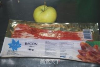 苹果培根鸡腿卷的做法步骤：2