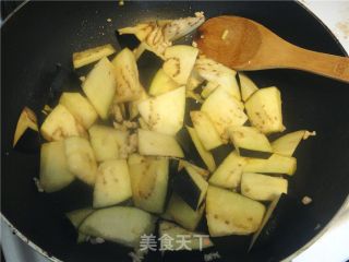 鱼香茄子的做法步骤：2