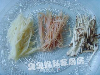 绣球干贝的做法步骤：4