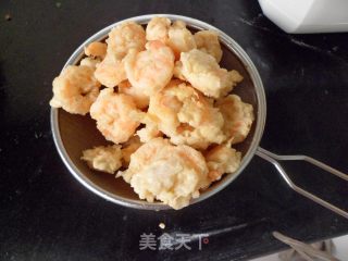 一虾两吃（香辣虾球&椒盐虾头）的做法步骤：4