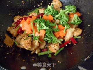 一虾两吃（香辣虾球&椒盐虾头）的做法步骤：4