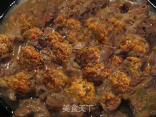 土豆丸子炖牛肉的做法