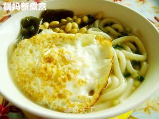 骨汤乌冬面的做法步骤：2