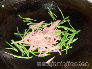 酸辣土豆丝的做法步骤：2