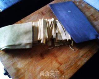 尖椒干豆腐的做法步骤：2
