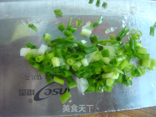 鲜蔬蛋皮海藻拌面的做法步骤：3