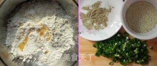 葱花饼的做法步骤：2