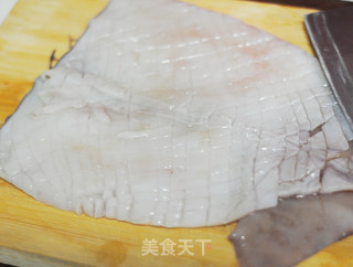 香烤鱿鱼金针卷卷的做法步骤：5