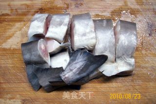 《金钩银杏钓东鲨》家宴红烧类海鲜菜肴的做法步骤：8