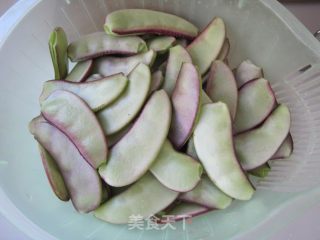扁豆烧山芋的做法步骤：2