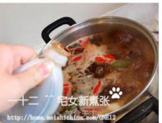 麻辣卤猪手和卤豆干的做法步骤：6