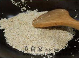 双色南瓜麻团的做法步骤：6