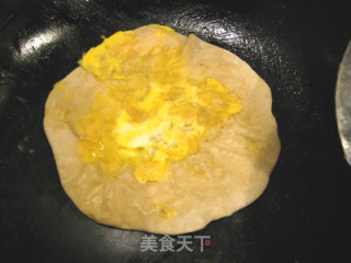 鸡蛋灌饼的做法步骤：4