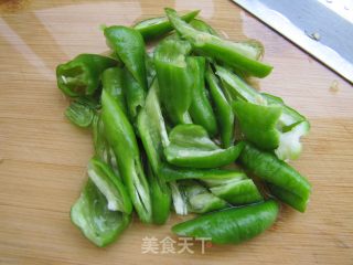 酱爆鱿鱼卷的做法步骤：2